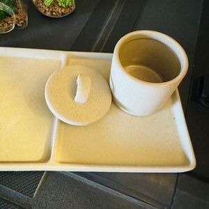 Ceramic bathroom set